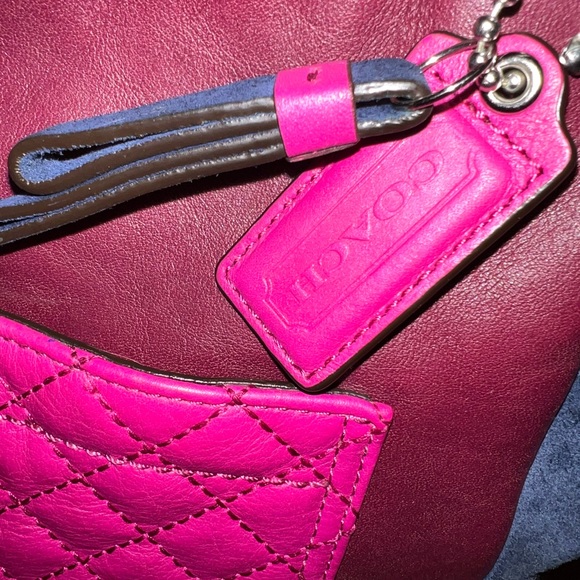 COACH PARK QUILTED COLORBLOCK CARRIE TOTE - Picture 8 of 9